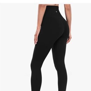 Sleek Black Women's Leggings